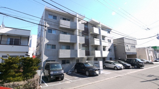 建物外観　地下鉄東西線　南郷７丁目　徒歩7分