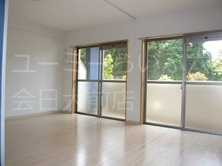 居室・リビング　※別部屋参考写真