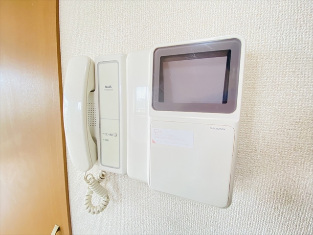 セキュリティ　同一建物内別のお部屋の内装写真転載