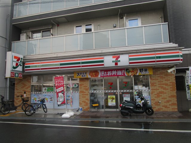 コンビニ　セブン－イレブン　御殿山駅前店（コンビニ）まで298m