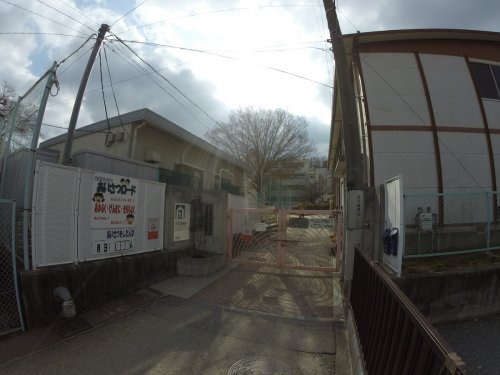 小学校　西宮市立　生瀬小学校（小学校）まで837m