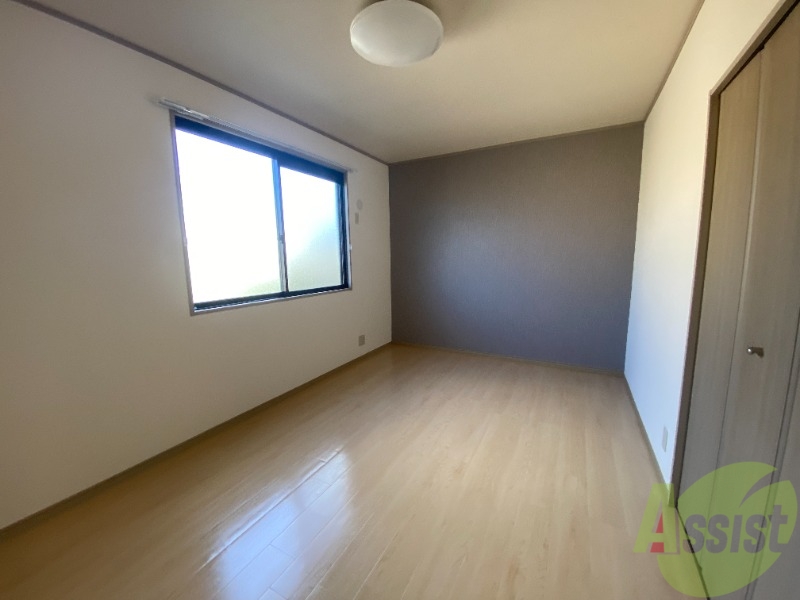 その他部屋・スペース　寝室は６帖、ベッドを置いたら完成ですね。。