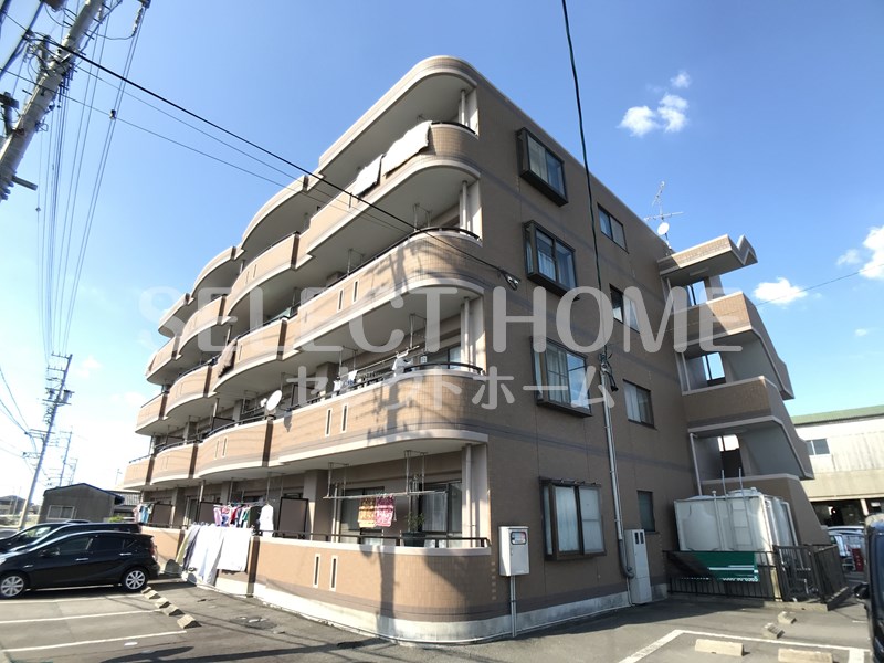建物外観　落ち着いた雰囲気の外観です