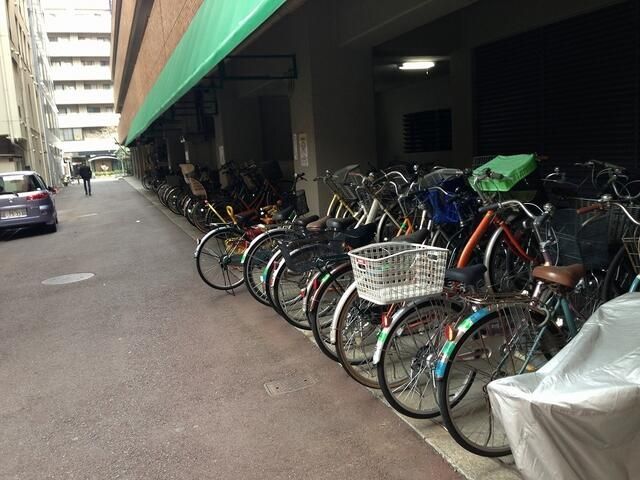 その他共有部分　雨の日でも安心☆屋根付の駐輪場です☆