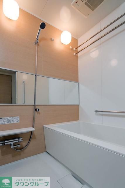 バス・シャワールーム　※写真は同タイプ住戸です。