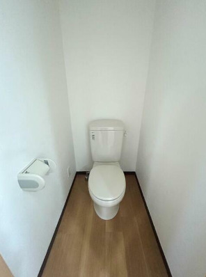 トイレ　コンパクトで使いやすいトイレです