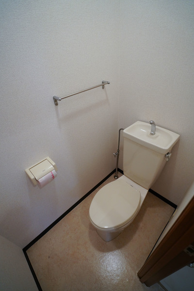 トイレ　同じ建物の別のお部屋