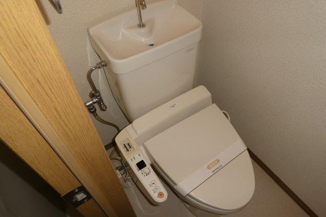 トイレ　ウォシュレット