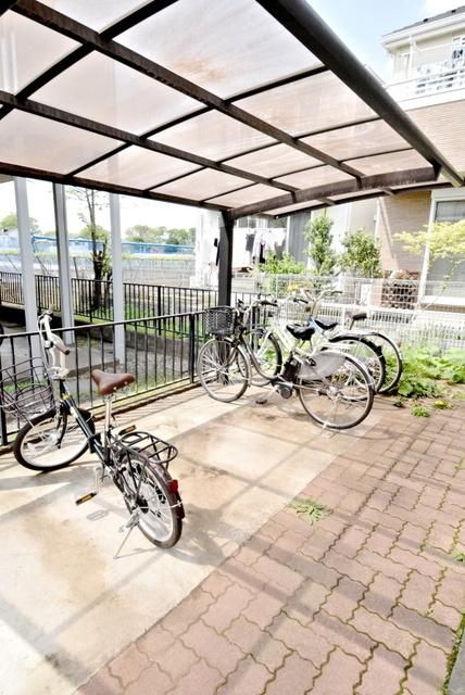 その他共有部分　★屋根付き駐輪場★