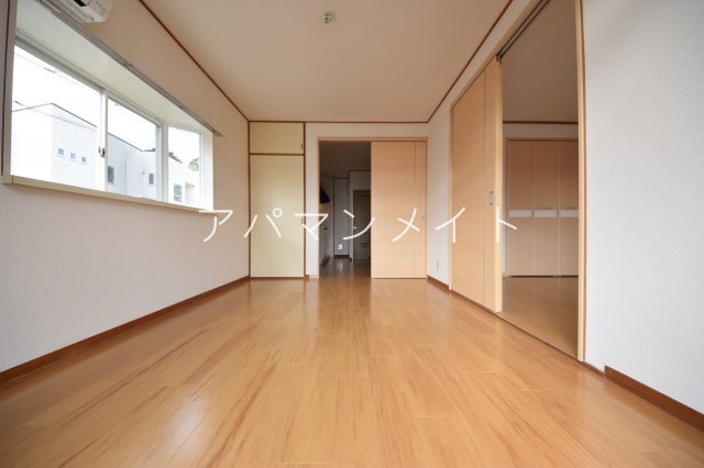 居室・リビング　角部屋です！