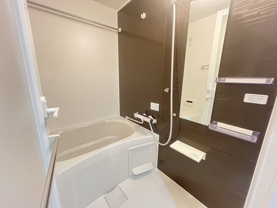 バス・シャワールーム　※別部屋の写真です