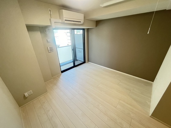 居室・リビング　※別部屋の写真です