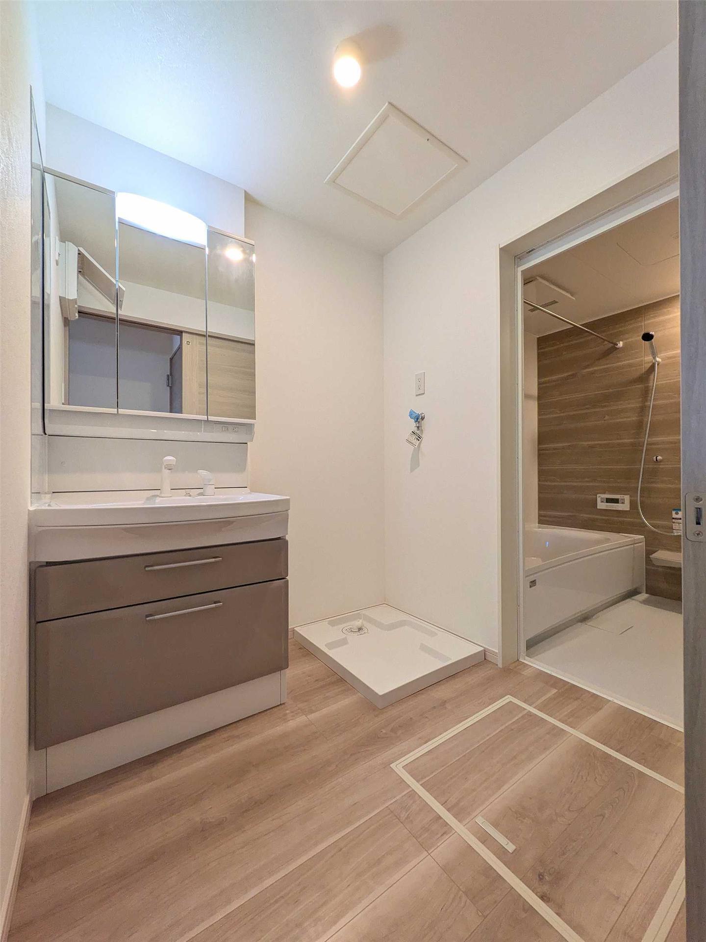 LEGNOの内装写真