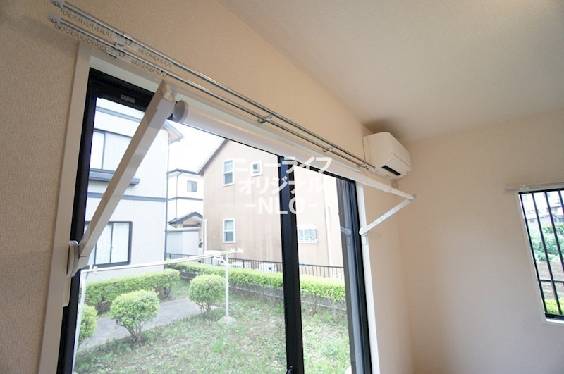 その他設備　室内物干し