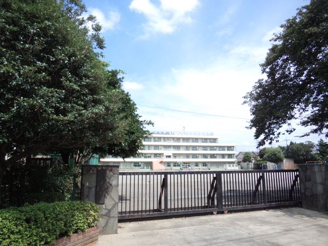 小学校　市立東小学校（小学校）まで260m