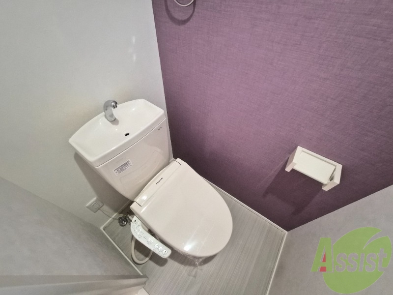 トイレ　トイレは綺麗でウォッシュレットも付いて快適にお使い頂けます。