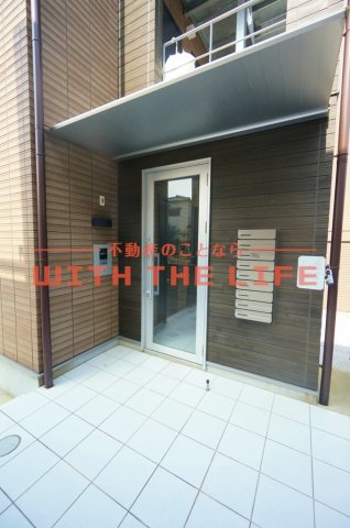 エントランス　清潔なエントランスです