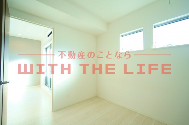 その他部屋・スペース　落ち着いて過ごせるお部屋なので、寝室にいかがでしょうか