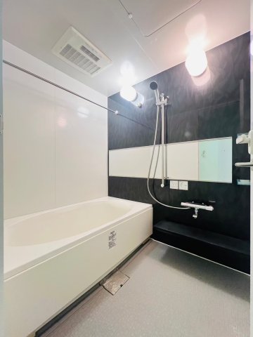 バス・シャワールーム　同マンション別部屋：参考写真