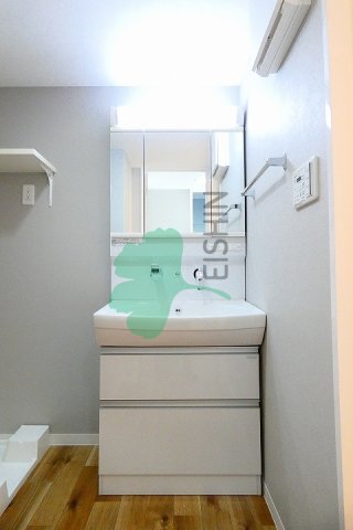 洗面設備　シンプルで使いやすい洗面台です！
