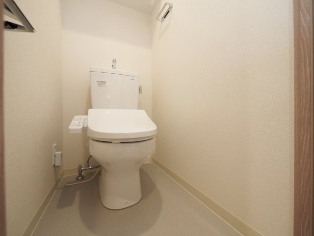 トイレ　清潔感のあるトイレです