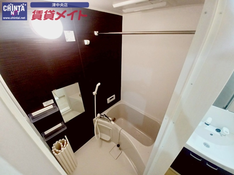 バス・シャワールーム　同物件別室画像