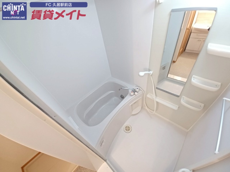 バス・シャワールーム　同タイプの部屋写真です