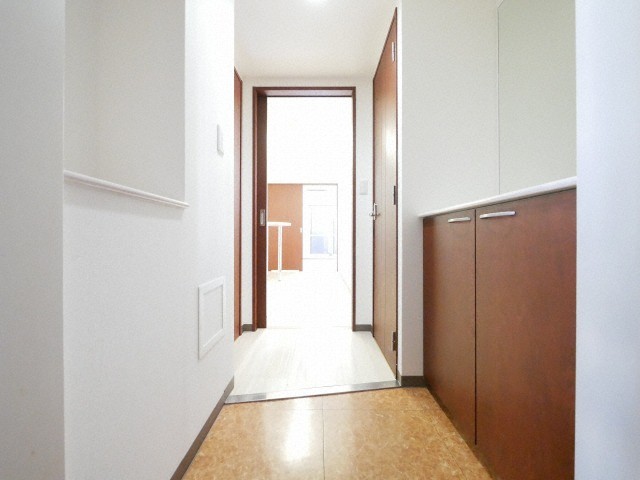 その他部屋・スペース　イメージとして同マンション他部屋を表示しています