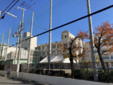 中学校　大阪市立桜宮中学校（中学校）まで194m