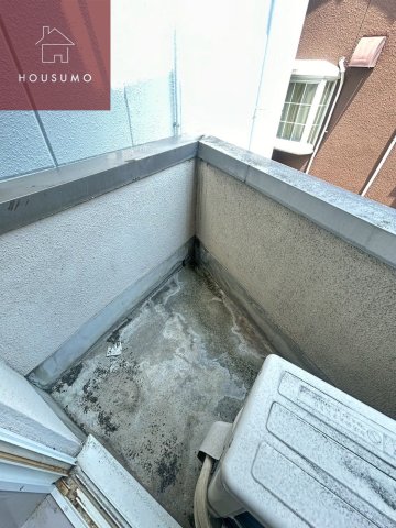 バルコニー　お洗濯にも便利なバルコニー付き