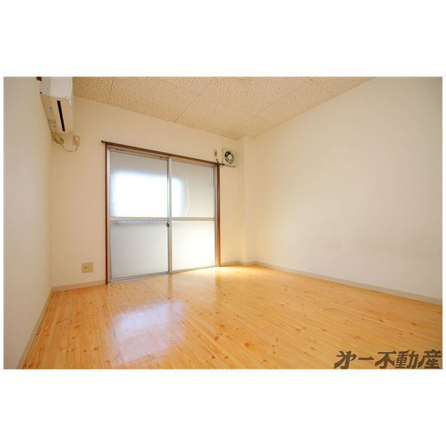 建物外観　洋室