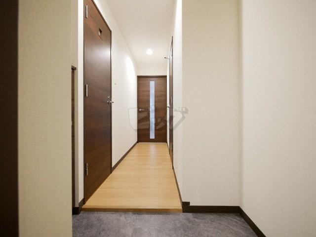 玄関　明るい玄関でお出迎え♪