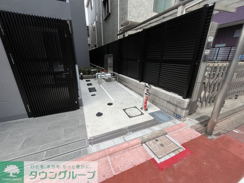 駐車場　バルコニー