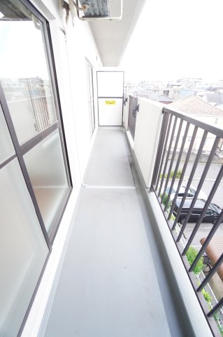 バルコニー　※同物件・同タイプの写真です。