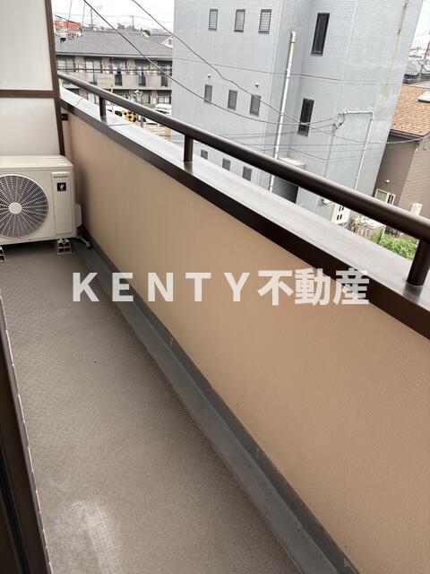 バルコニー　落ち着いた時間を過ごせるバルコニーです