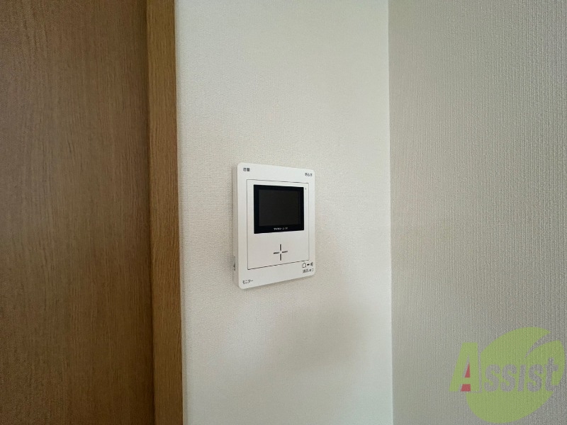 セキュリティ　ＴＶモニター付インターホンです。来客者の顔が見えるので安心！