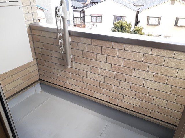 バルコニー　陽当たり良好なバルコニーです