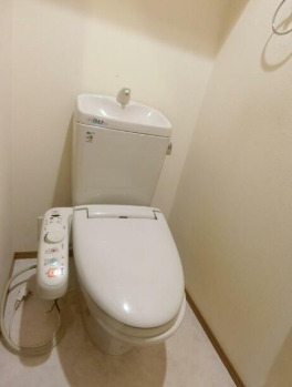 トイレ　コンパクトで使いやすいトイレです