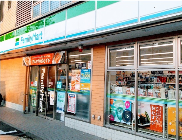 コンビニ　ファミリーマート 東玉川二丁目店（コンビニ）まで102m