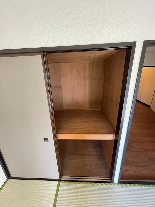 収納　別室参照