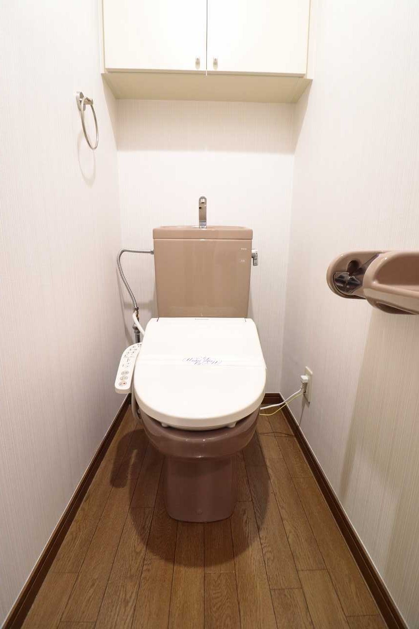 トイレ　※同建物の別部屋内装写真