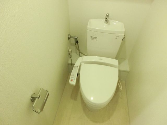 トイレ　★シャワー付きトイレ★