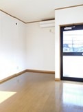 居室・リビング　他号室の写真になります。