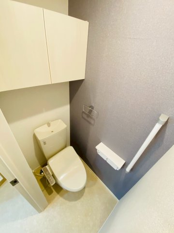 トイレ　※同タイプの写真となります。