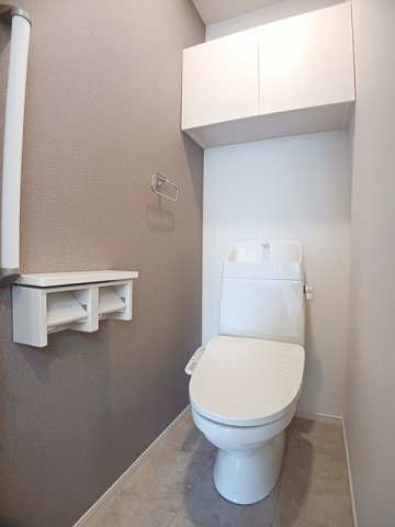 トイレ　落ち着いたトイレです