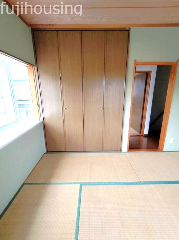 その他部屋・スペース　２階和室１台用量収納