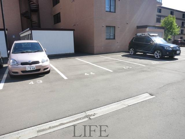 駐車場　駐車場！
