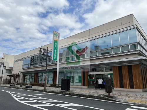 銀行　埼玉りそな銀行飯能支店（銀行）まで490m
