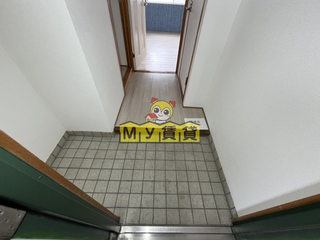 玄関　MOWAビル