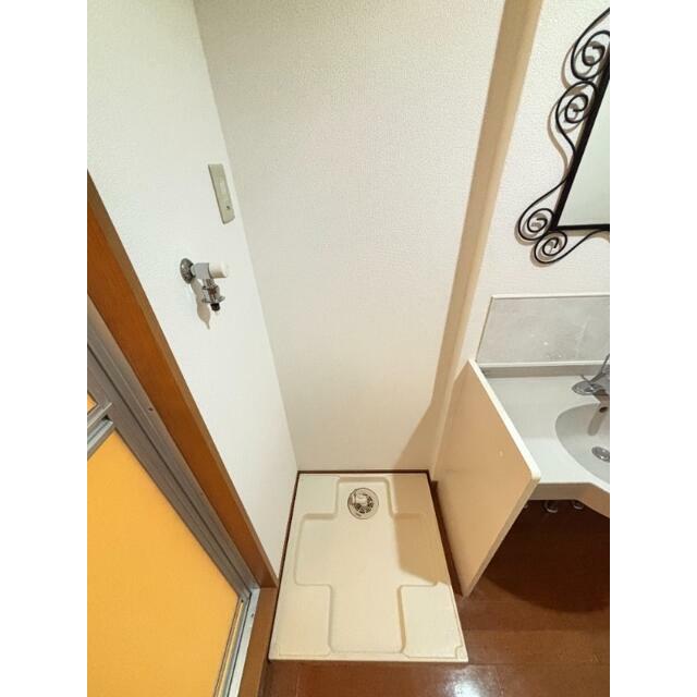 その他設備　室内洗濯機置き場。